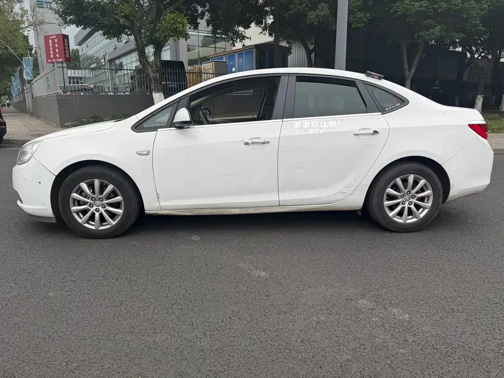 Buick Excelle GT 2013 1.6L Automatic Fashion Edition