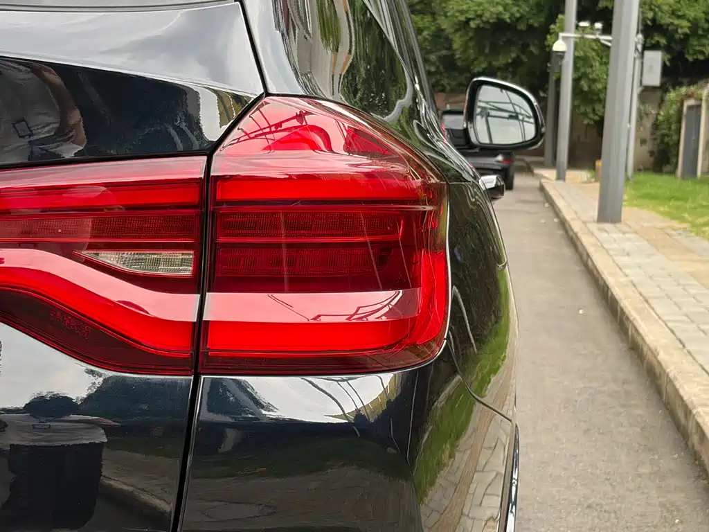 BMW X3 2021 xDrive30i Leading Edition M Sport Package