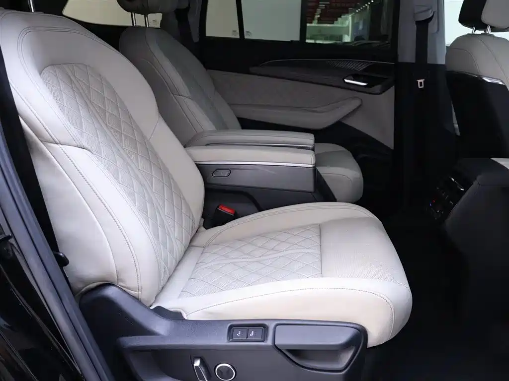 Audi Q6 2023 45 TFSI quattro Qiyun Edition Yulin Package