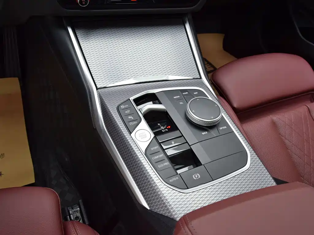 BMW 3 Series 2025 330Li M Sport Night Edition