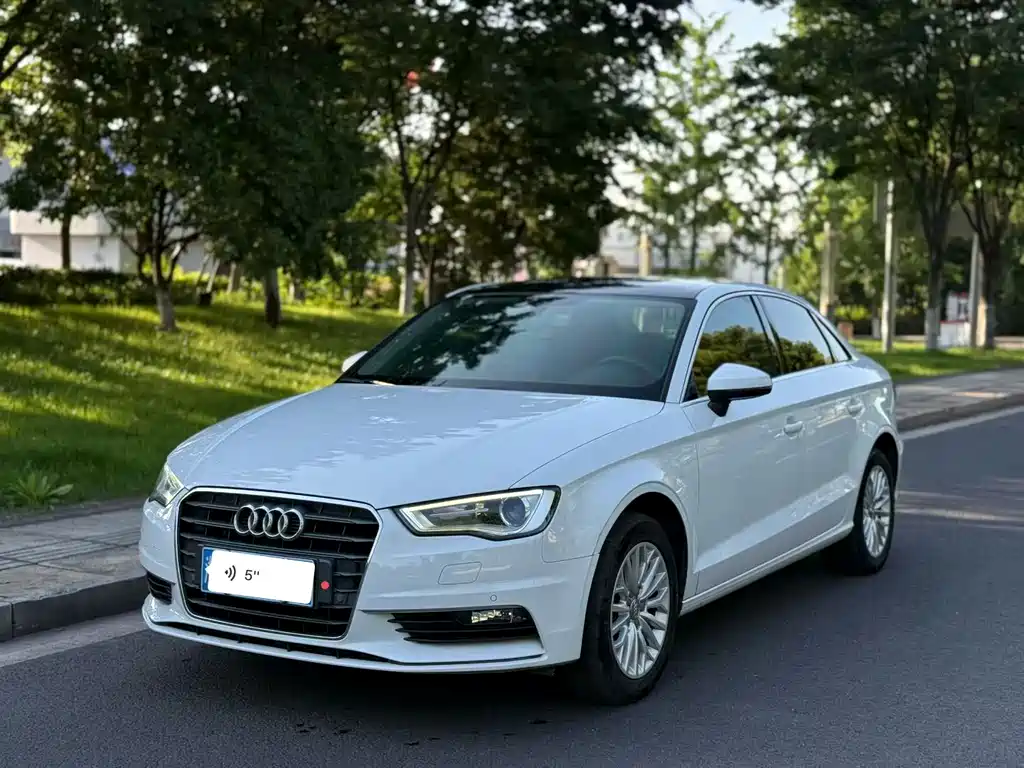 Audi A3 2016 Limousine 35 TFSI Premium
