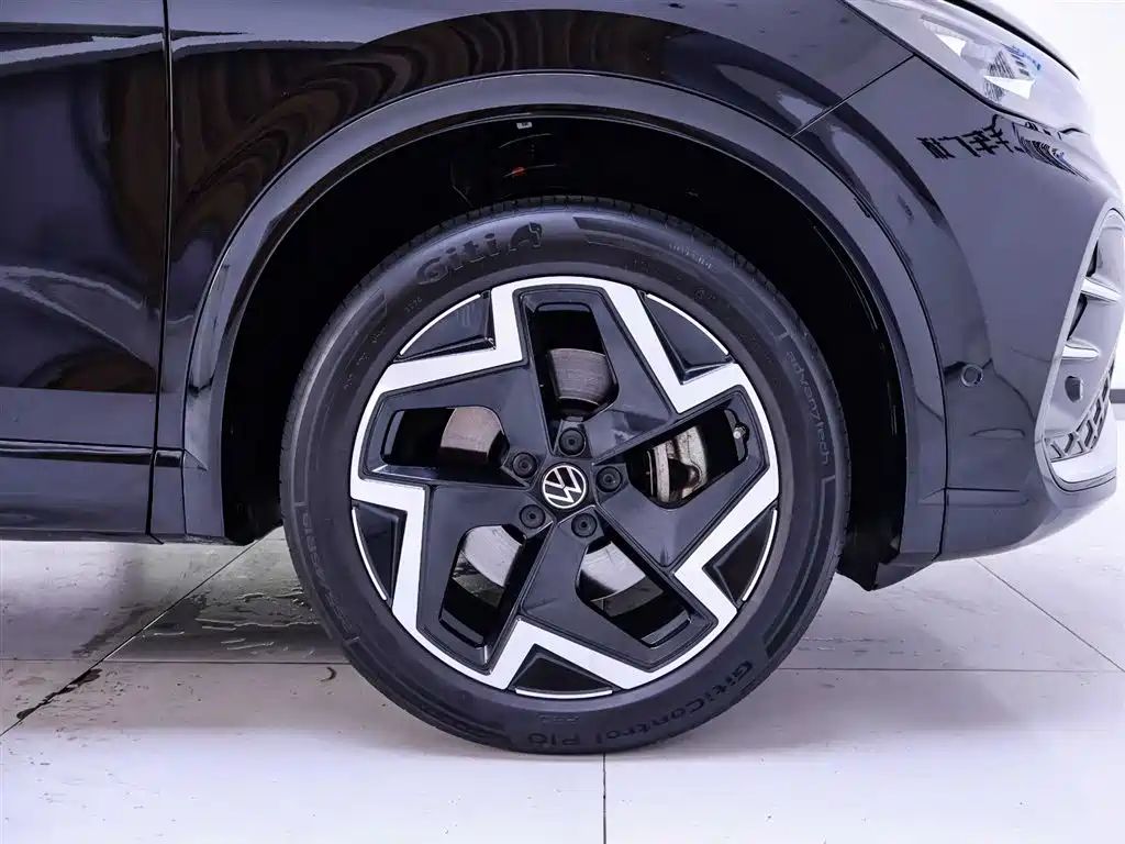 Tiguan L 2024 PRO 330TSI FWD R-Line