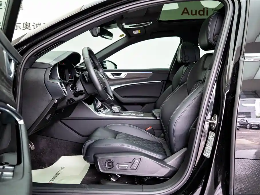 Audi A6L 2025 45 TFSI quattro Zhenxuan Dynamic Edition