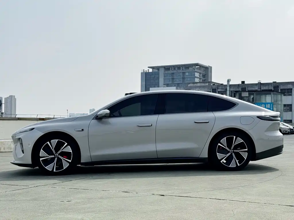 NIO ET7 2022 75kWh