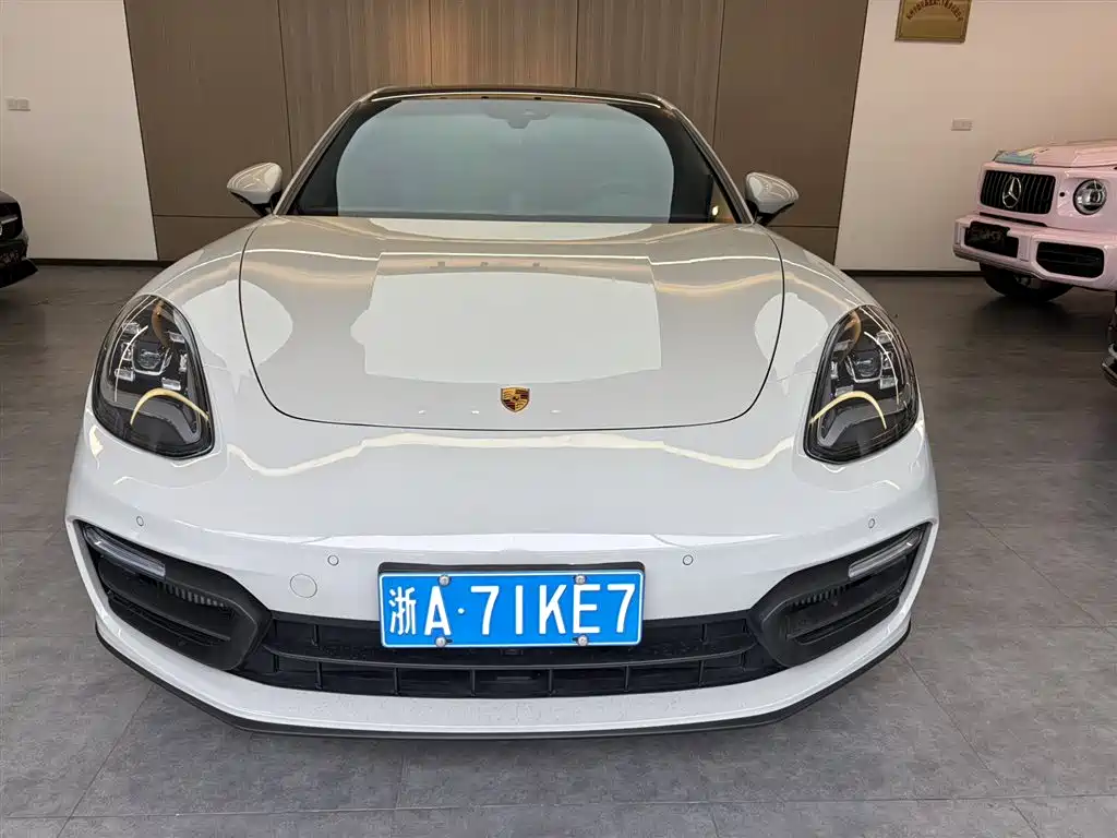 Porsche Panamera 2023 2.9T