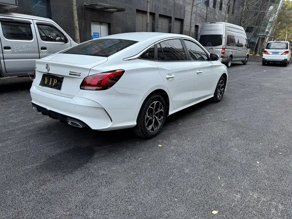 MG5 2021 180DVVT CVT Youth Fashion Edition