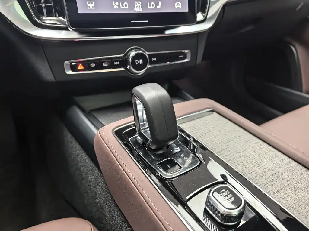 Volvo S90 2026 B5 Inscription