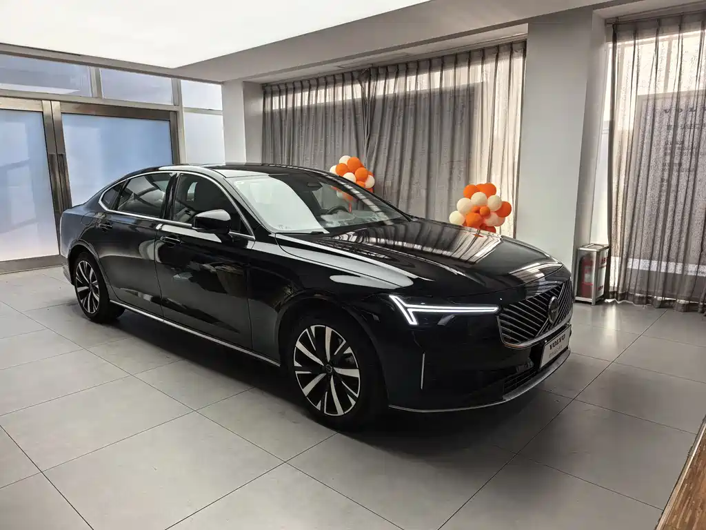Volvo S90 2026 B5 Inscription