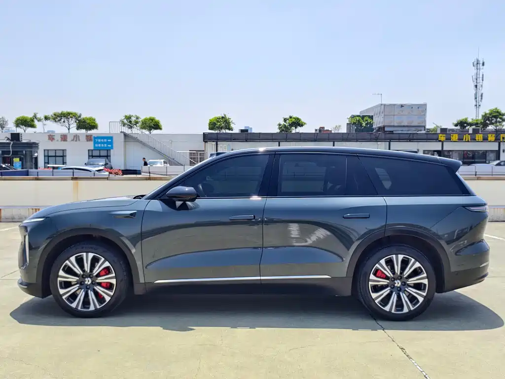 NIO ES8 2023 75kWh
