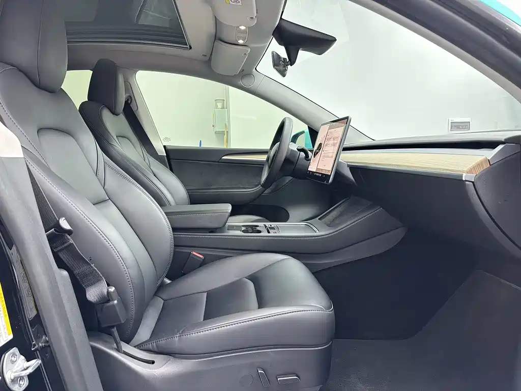 Model Y 2022 Long Range All-Wheel Drive