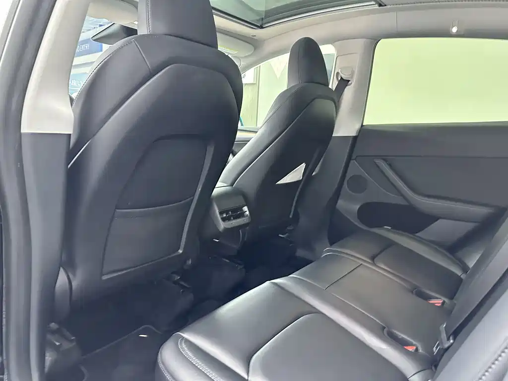 Model Y 2022 Long Range All-Wheel Drive