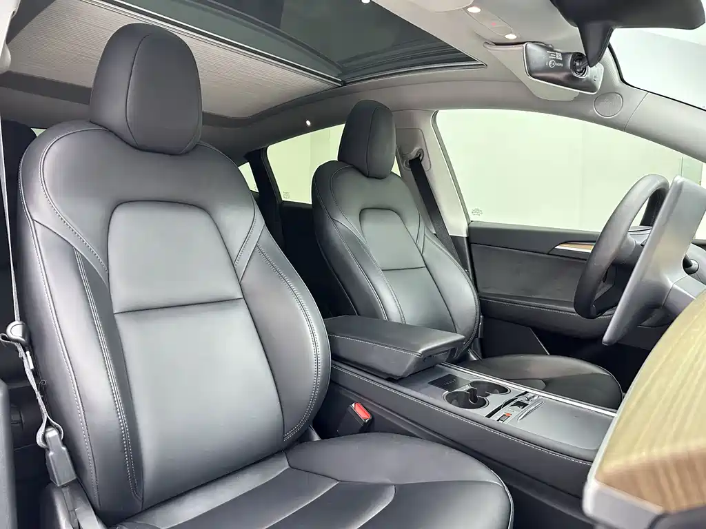 Model Y 2022 Long Range All-Wheel Drive