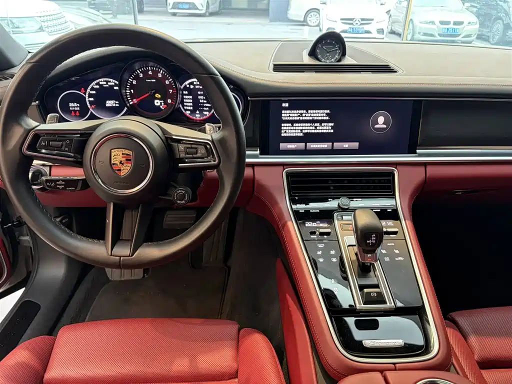 Porsche Panamera 2023 2.9T