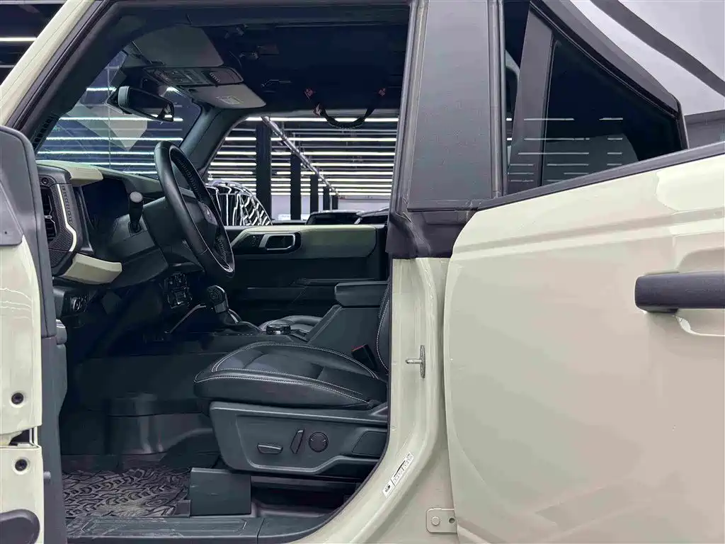 Ford Bronco 2024 2.3T Long Beach