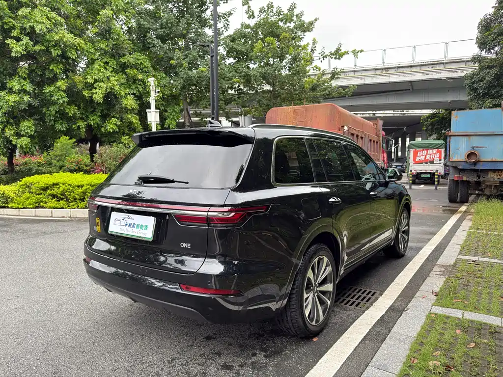 Li Auto ONE 2021 Extended-Range 6-Seater