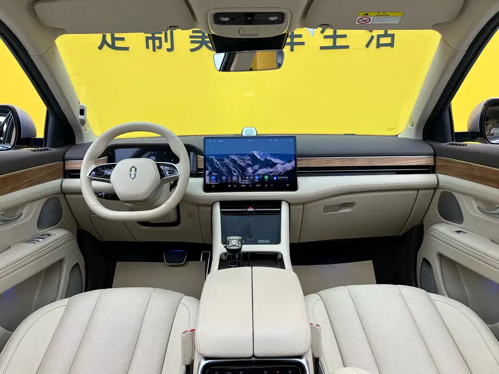 AITO M7 2024 1.5T RWD Plus Edition 5-Seater