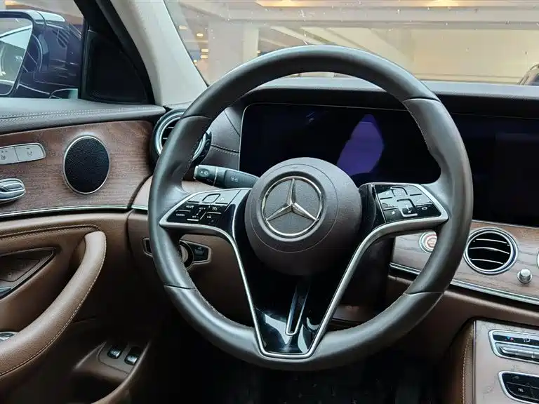 Mercedes-Benz E-Class E 350 e Plug-in Hybrid Sedan