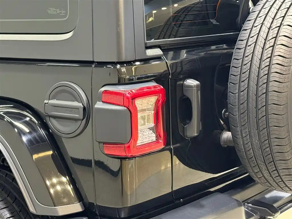 Jeep Wrangler 2021 2.0T Sahara Unlimited