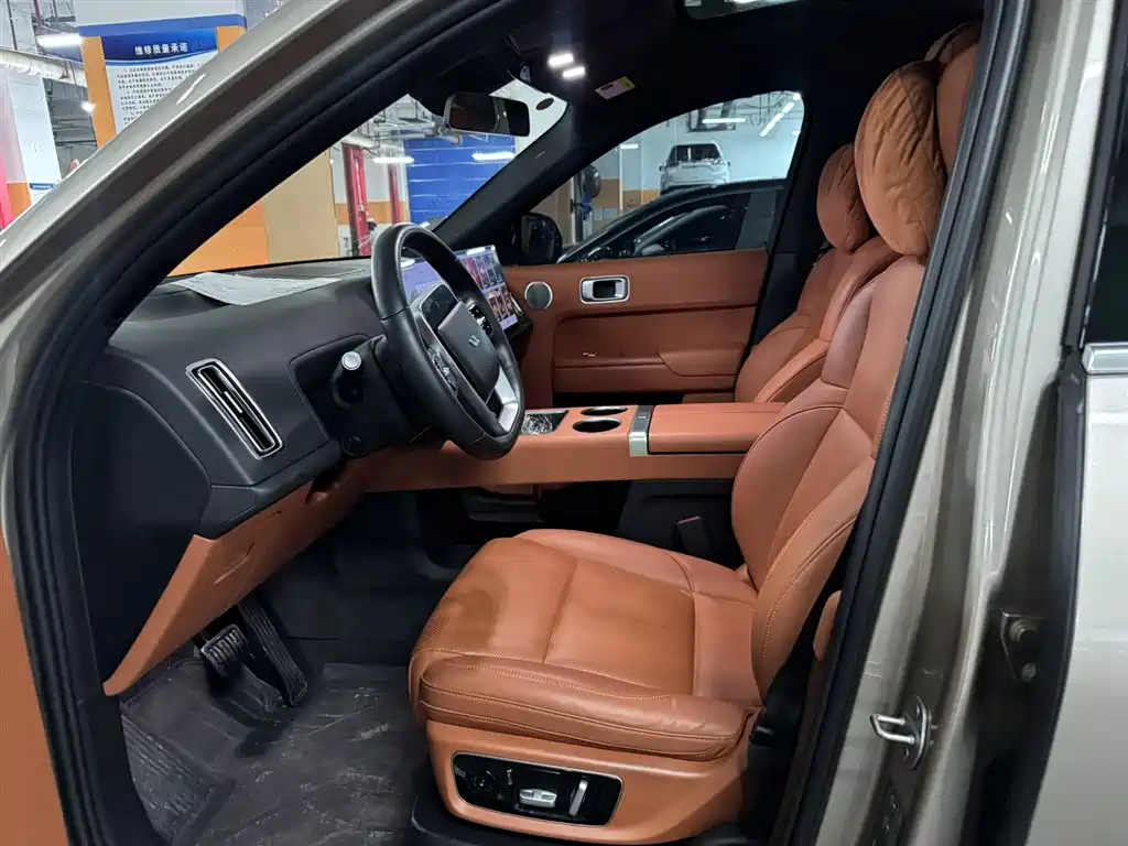 Li Auto L8 2023 Pro