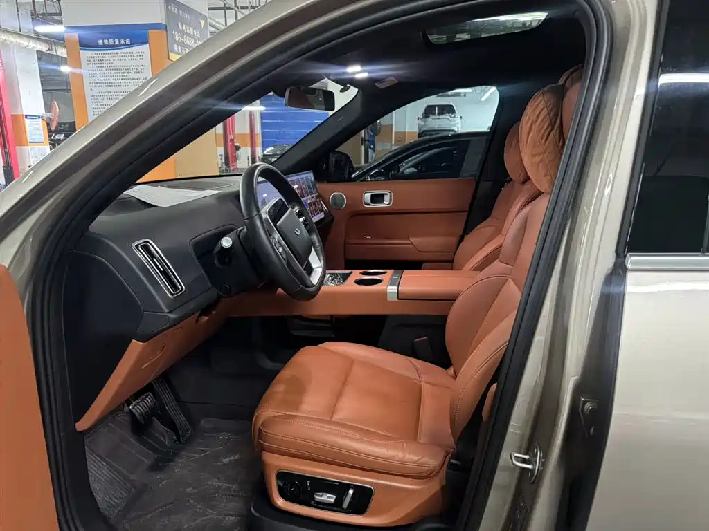 Li Auto L8 2023 Pro