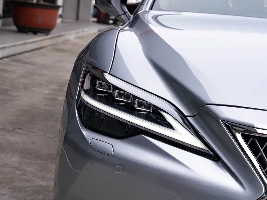 Lexus LS 500h Executive Edition 2021