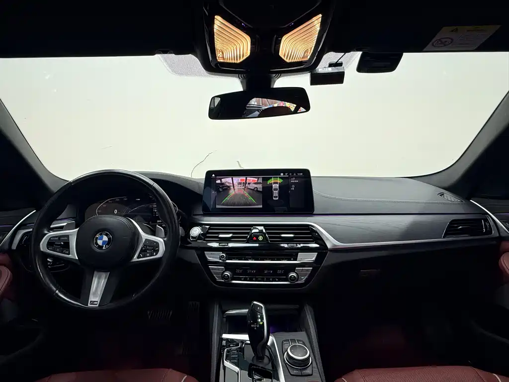BMW 5 Series 2022 LCI 530Li Leading M Sport Package