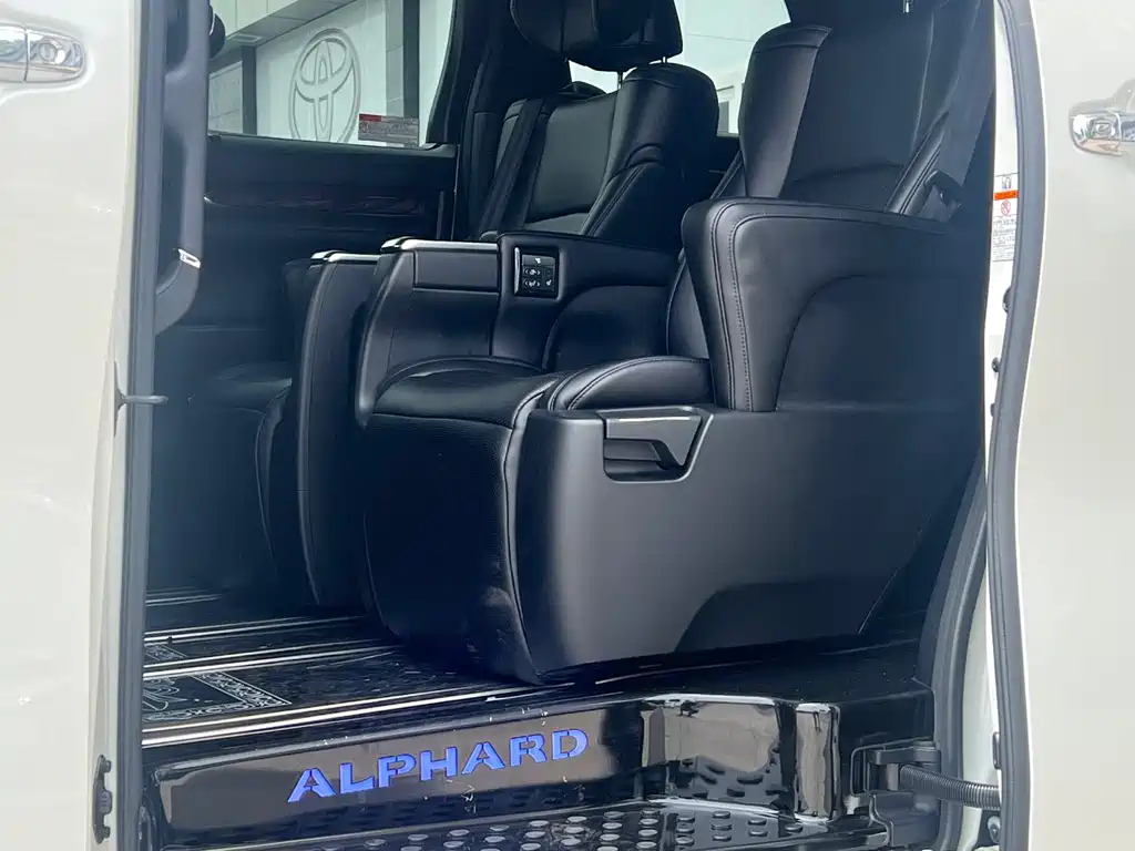 Alphard 2018 Facelift 3.5L Deluxe