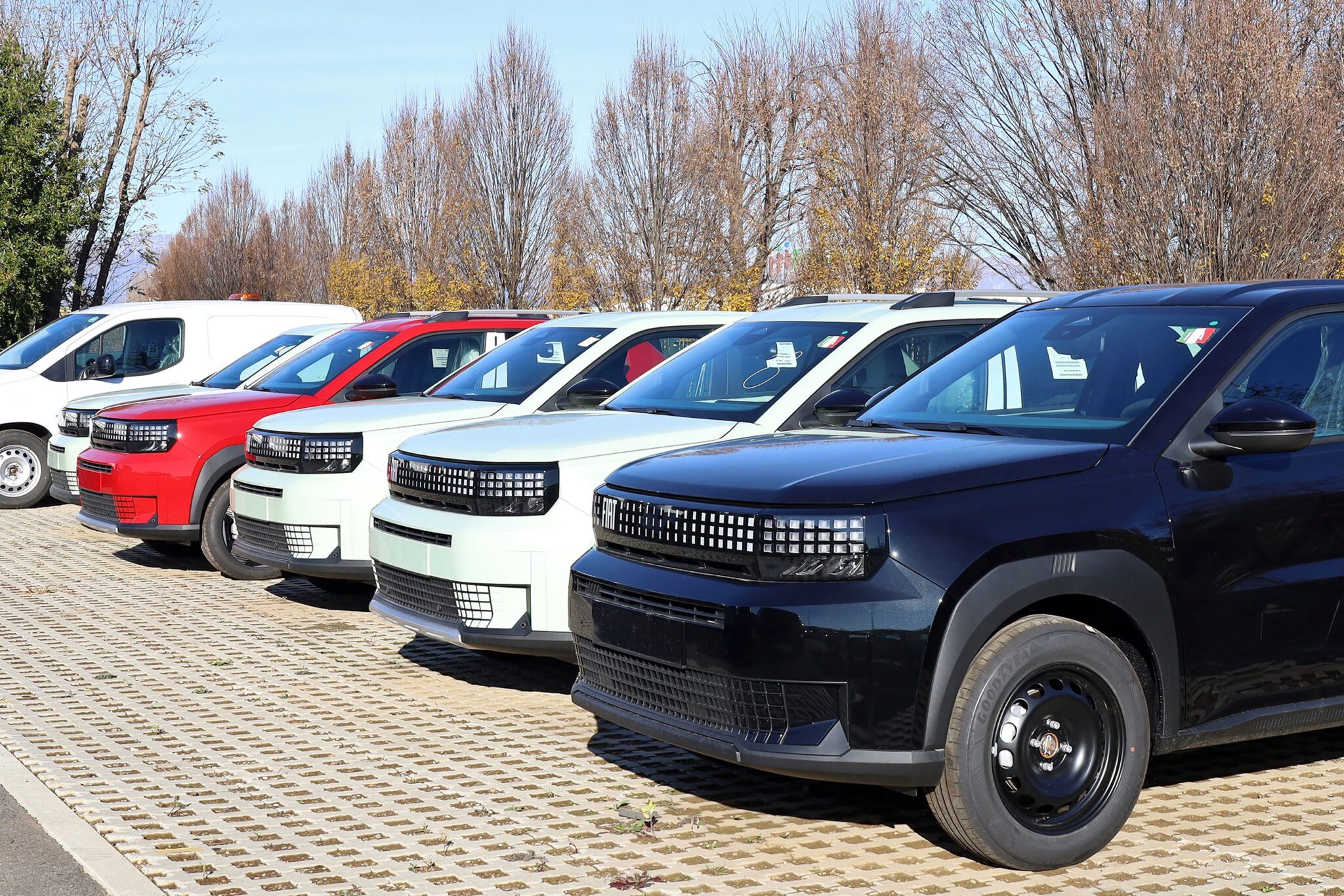 Глобальные продажи легковых автомобилей: апрель 2026 года ознаменовался четвертым месяцем падения спроса