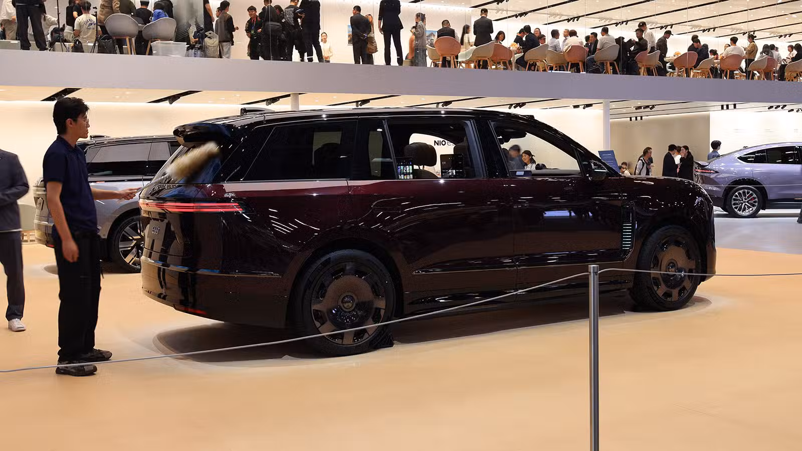 Nio ES9: рекордные поставки, очередь на полгода и влияние на прибыль компании