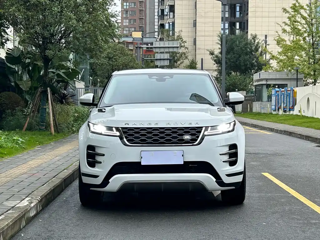 Range Rover Vogue 2022 249PS R-Dynamic Luxury