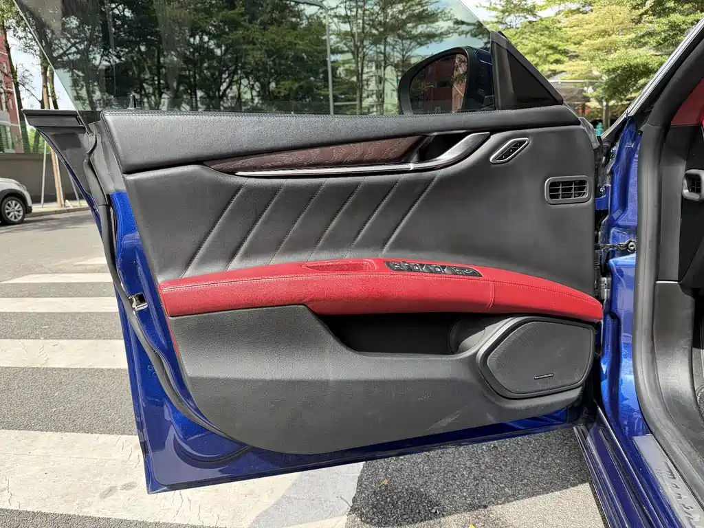 Ghibli 2019 3.0T Luxury Edition National V