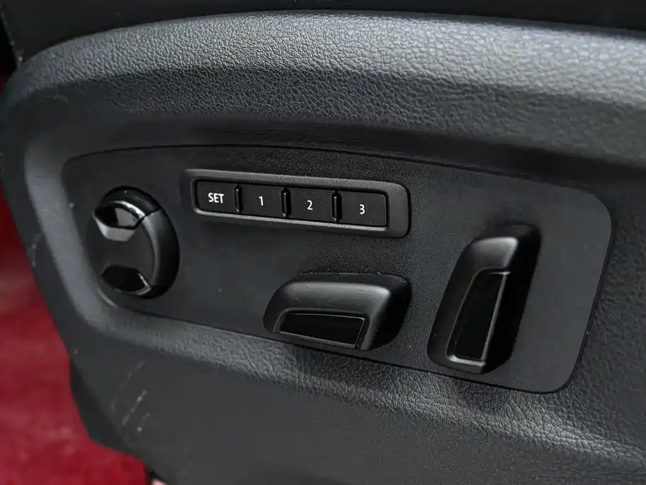 Mighty 2019 2.0TSI 4x4 Premium Edition 7-seater