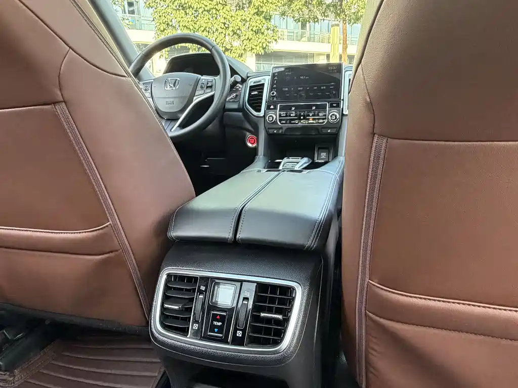 Honda UR-V 2017 370TURBO 4WD Premium Edition Euro V