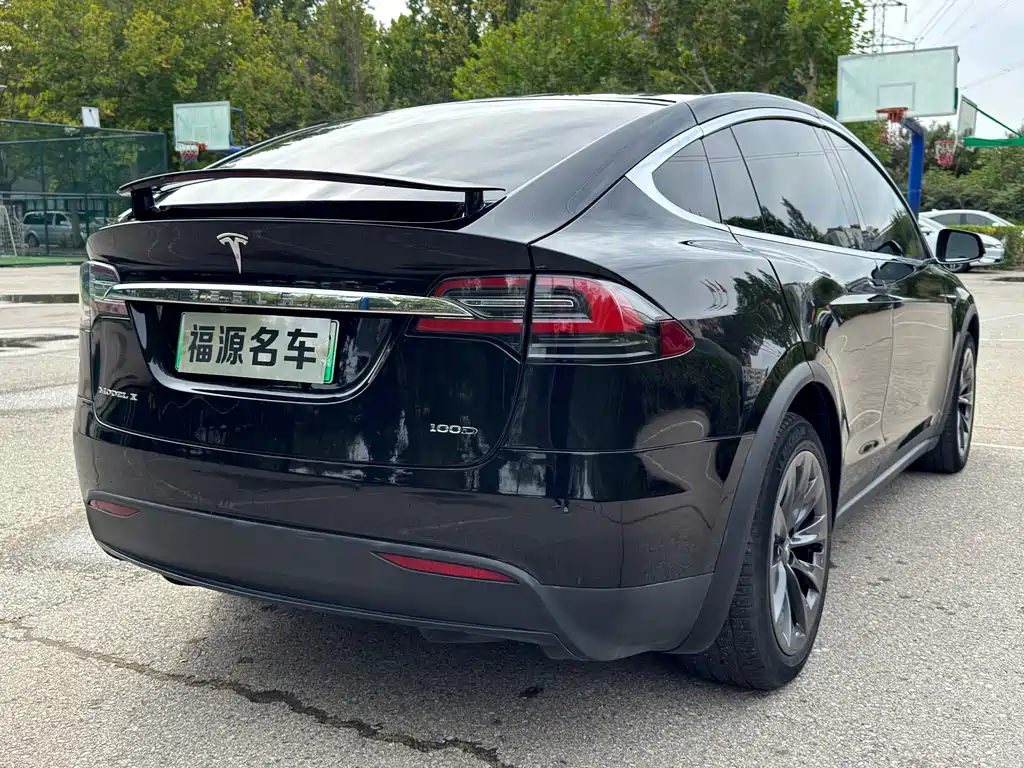 Model X 2017 Long Range Edition