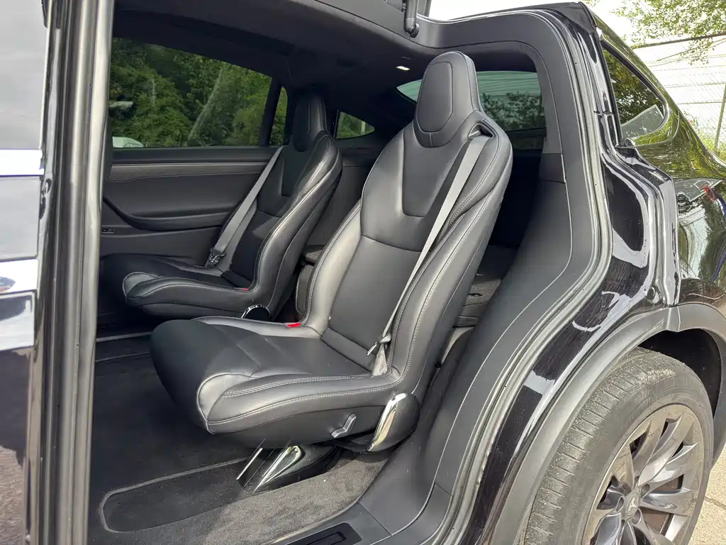 Model X 2017 Long Range Edition