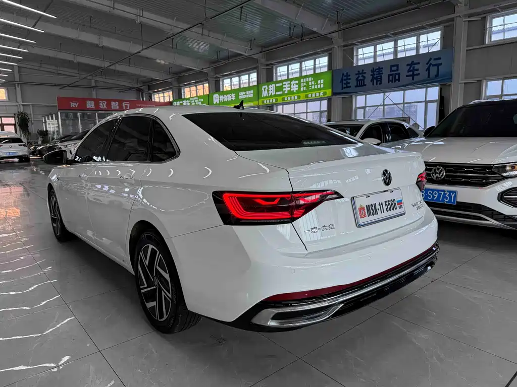 2023 Volkswagen Sagitar 280 TSI DSG Ultimate Plus Edition