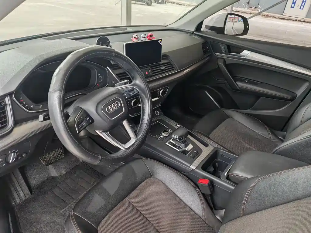 Audi Q5L 2018 45 TFSI Premium Fashion Edition National VI