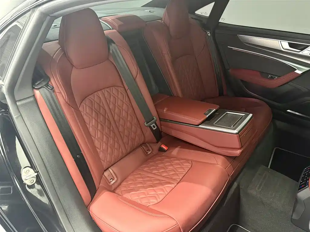 Audi A7L 2024 45 TFSI quattro Black Warrior Edition