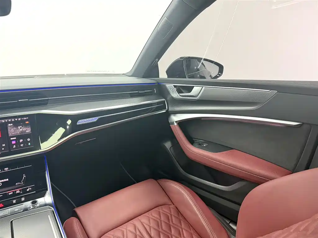 Audi A7L 2024 45 TFSI quattro Black Warrior Edition