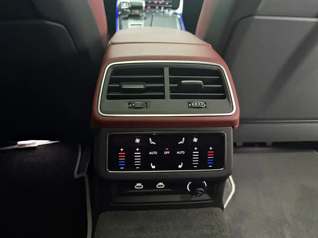Audi A7L 2024 45 TFSI quattro Black Warrior Edition