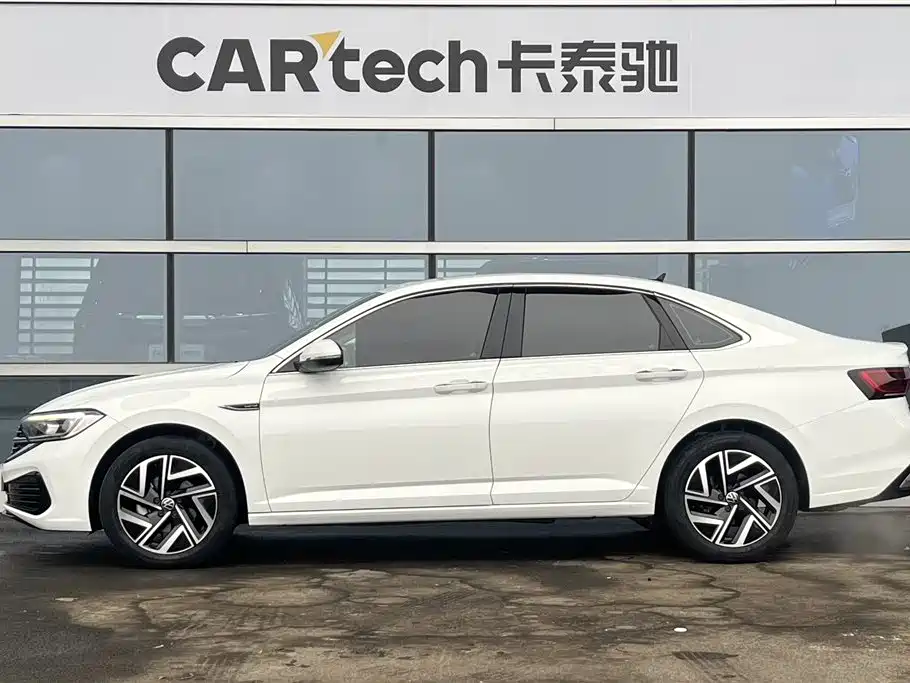 2023 Volkswagen Sagitar 300 TSI DSG Prestige Edition