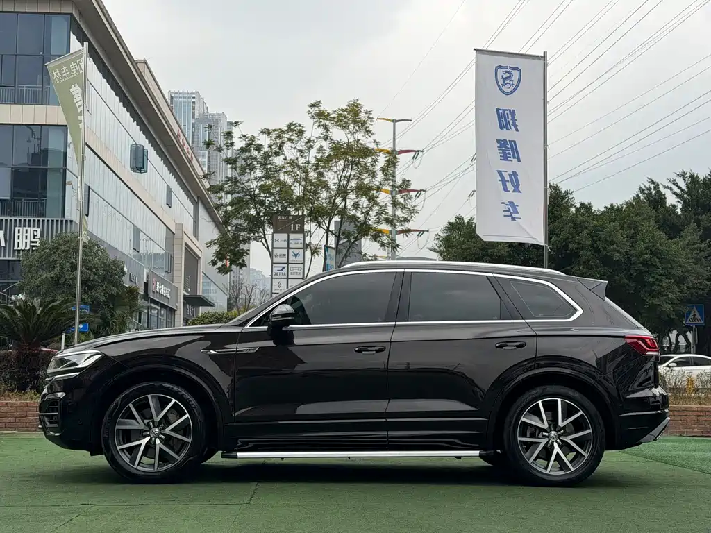 Touareg 2019 3.0 TSI Shifeng Edition National VI