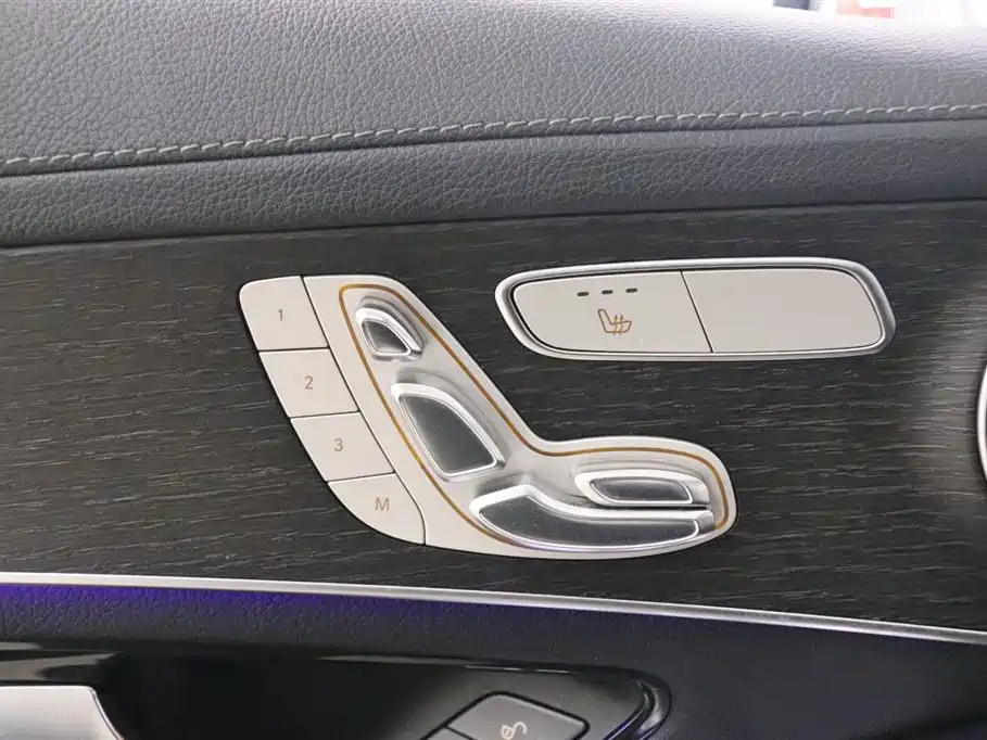 Mercedes GLC Coupe 2020 GLC 300 4MATIC Coupe SUV