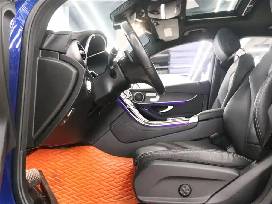 Mercedes GLC Coupe 2020 GLC 300 4MATIC Coupe SUV