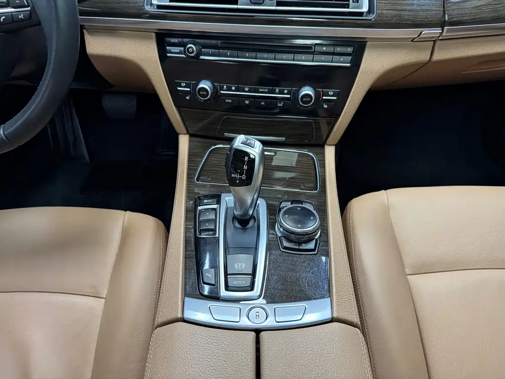 BMW 7 Series 2013 730Li Leading Edition