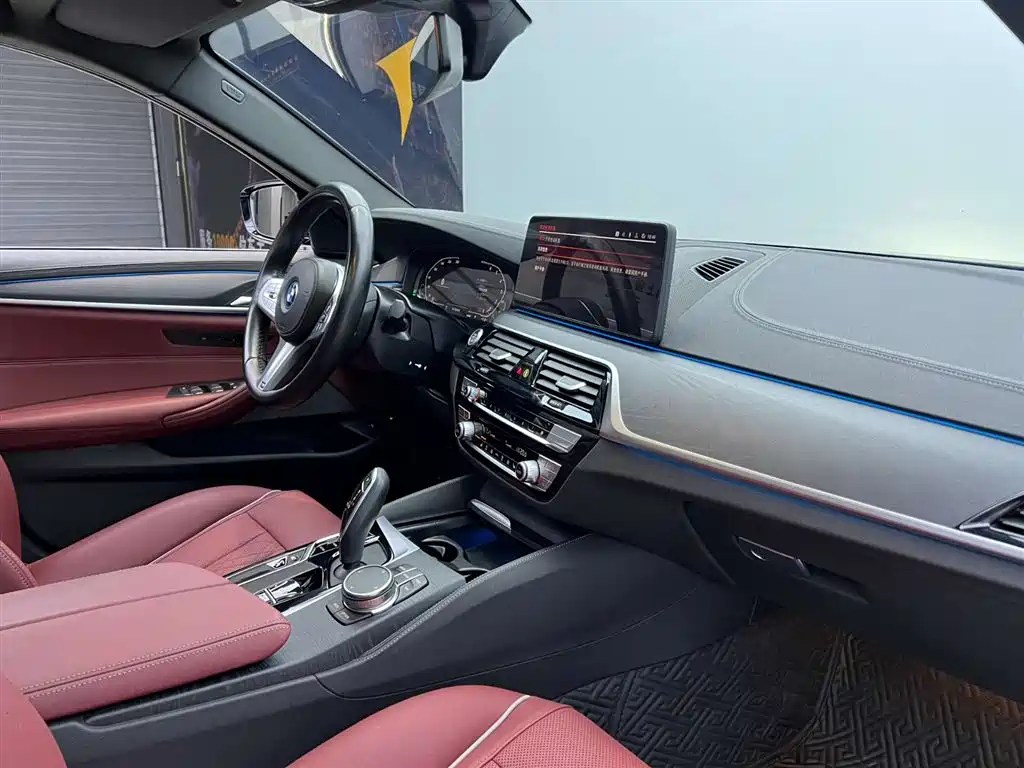 BMW 5 Series New Energy 2022 Model Refresh 535Le Pioneer Edition M Sport Package