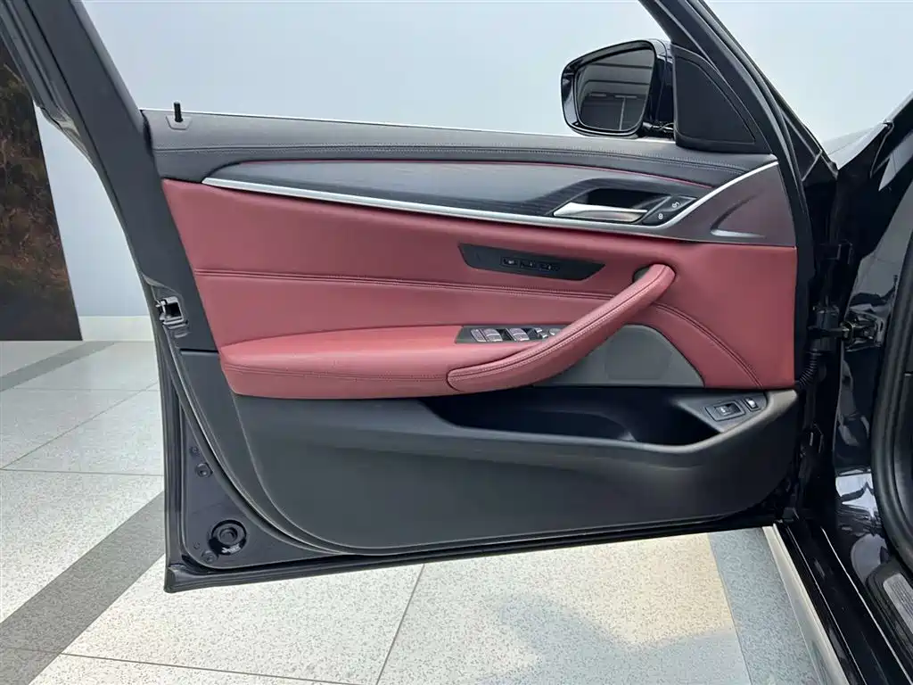 BMW 5 Series New Energy 2022 Model Refresh 535Le Pioneer Edition M Sport Package