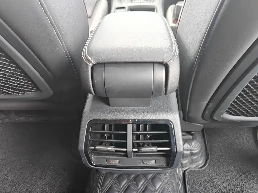 Audi Q3 2023 35 TFSI Sportline (1.5T)