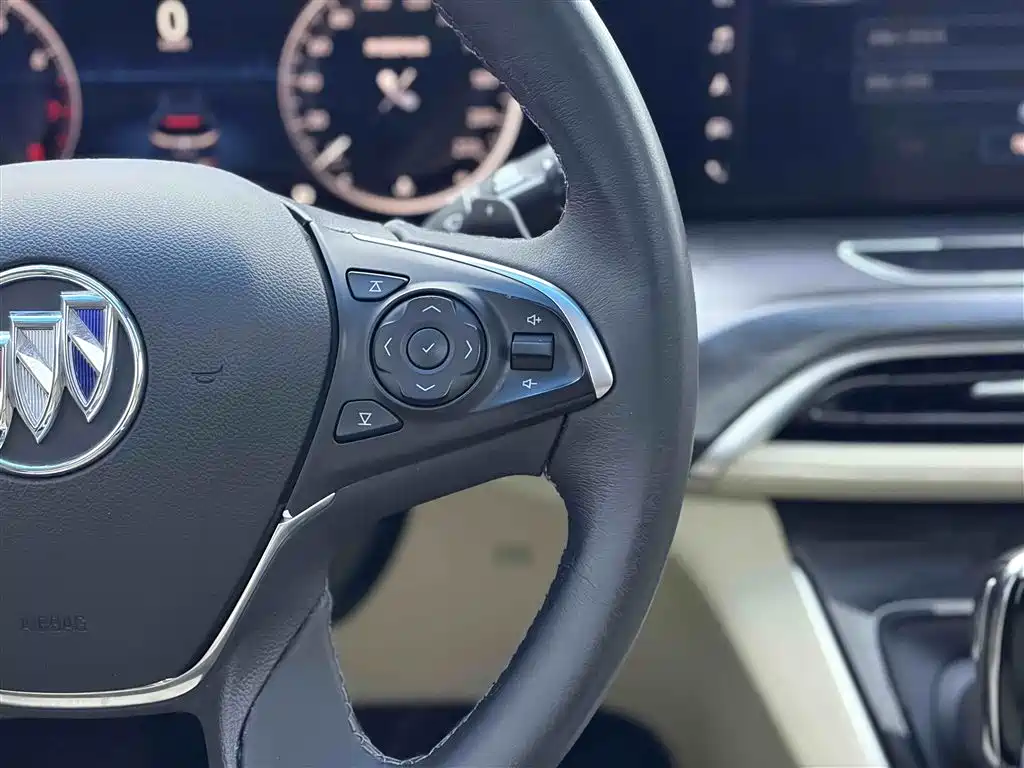 Buick GL8 2022 ES Luxury 653T