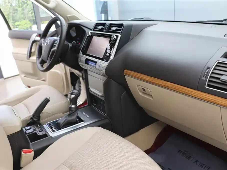Prado 2018 3.5L Automatic TX-L NAVI